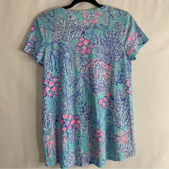 NWT Lilly Pulitzer Etta V-Neck Tee Blue Ibiza “Now You Sea Me”, Size S - Picture 7 of 7